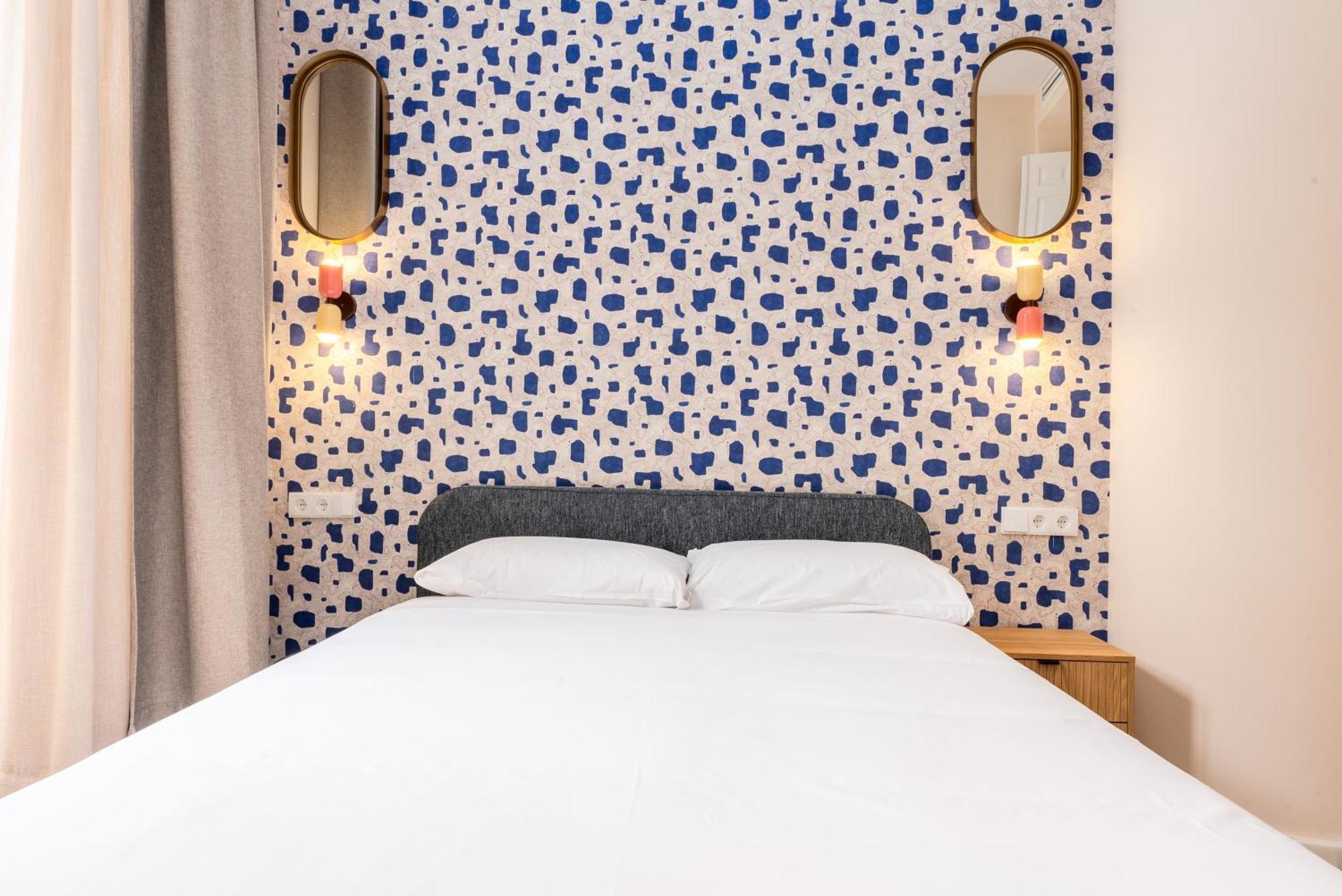 Smartr Malaga Centro Aparthotel Luaran gambar