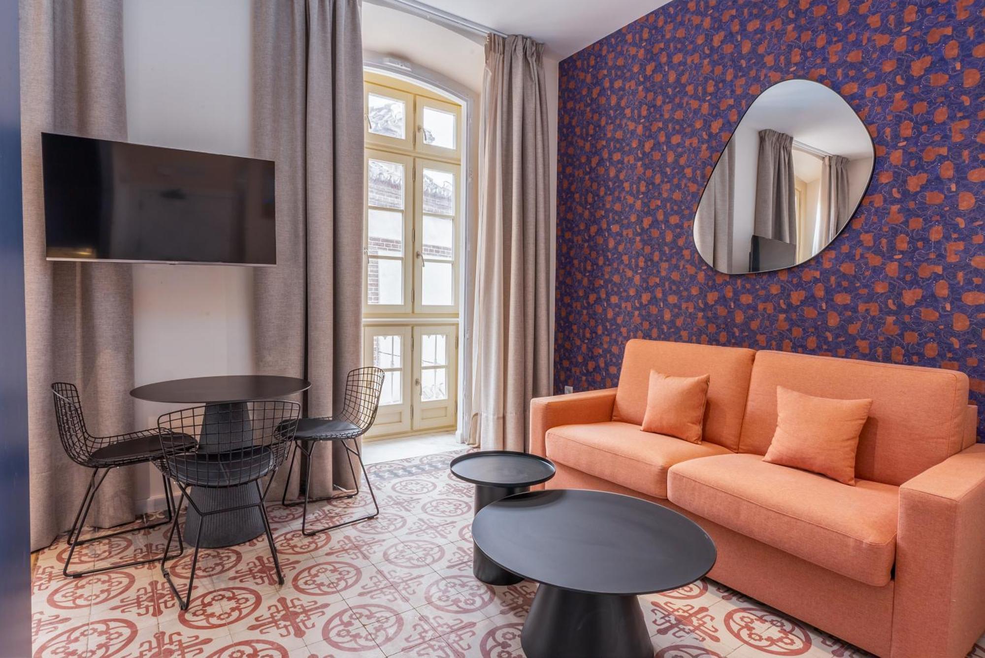 Smartr Malaga Centro Aparthotel Luaran gambar