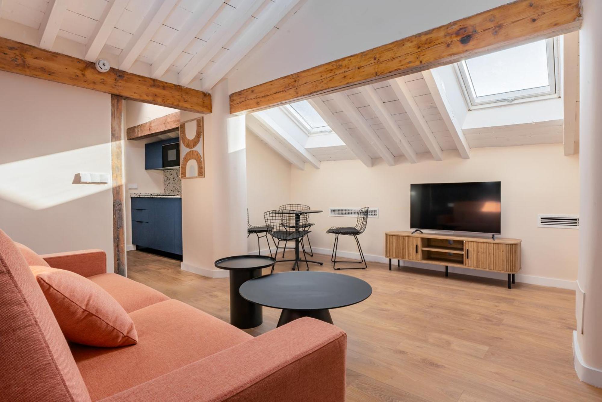 Smartr Malaga Centro Aparthotel Luaran gambar